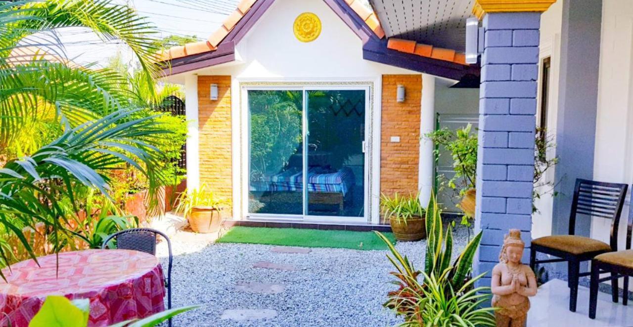 Corner Villa - Pattaya Holiday House Walking Street 4 Bedrooms Exterior foto